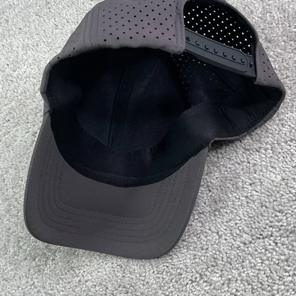 VRST Hat Mens Gray Snapback Perforated Performance Ultimate Golf Cap Adjustable